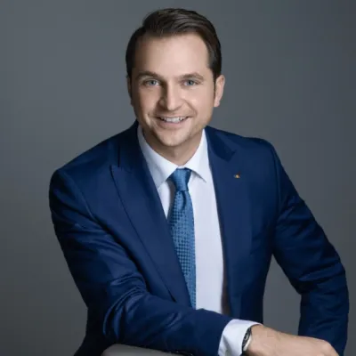 Sebastian Burduja